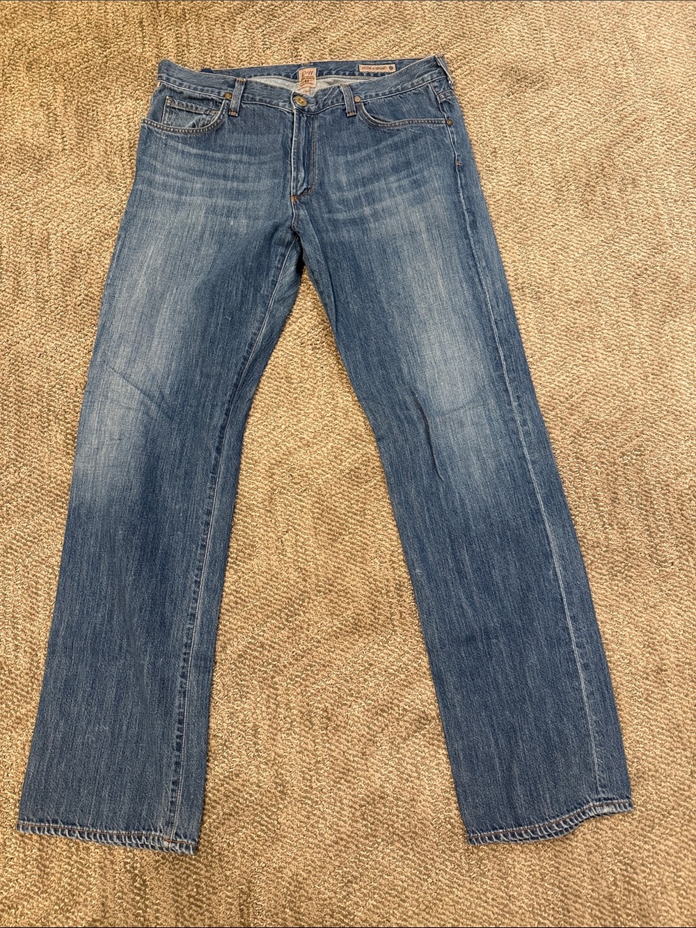 Men's Classic Blue Straight-Leg Jeans size 36